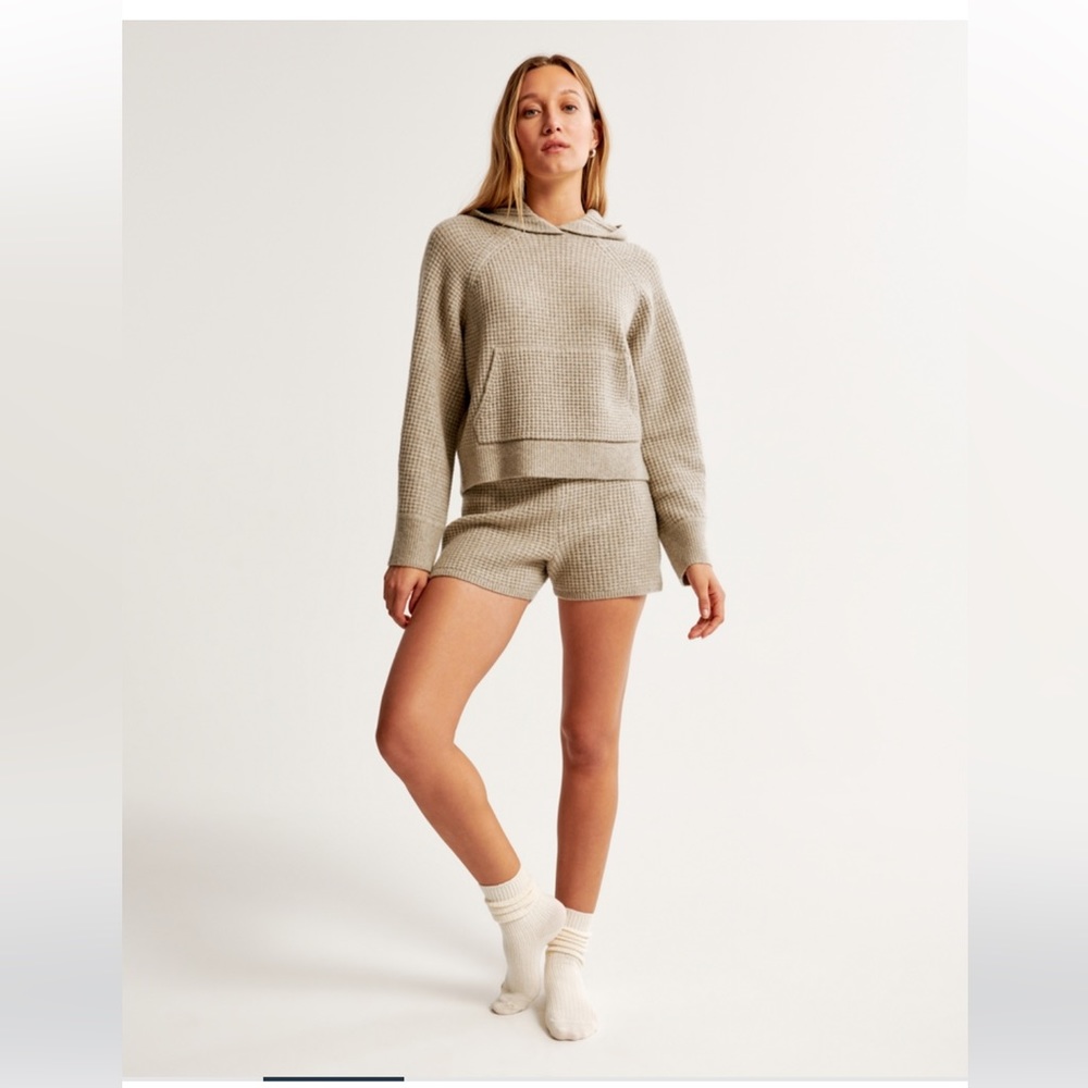 Lounge Sweater Waffle Hoodie